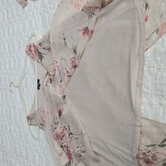 2 Ladies Made in Italy Romantic Silky Flowing Dress Tanks Sz XS - Picture 10 of 16